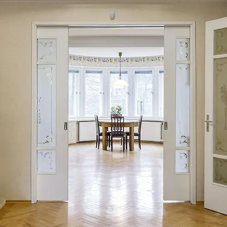 Elegance In The Heart Of - 150 M2 Luxurious With 4 Large Bedrooms! Apartment Tallinn