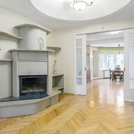Elegance In The Heart Of - 150 M2 Luxurious With 4 Large Bedrooms! Appartement