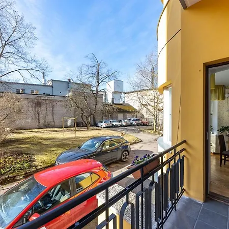 Appartement Elegance In The Heart Of - 150 M2 Luxurious With 4 Large Bedrooms! *