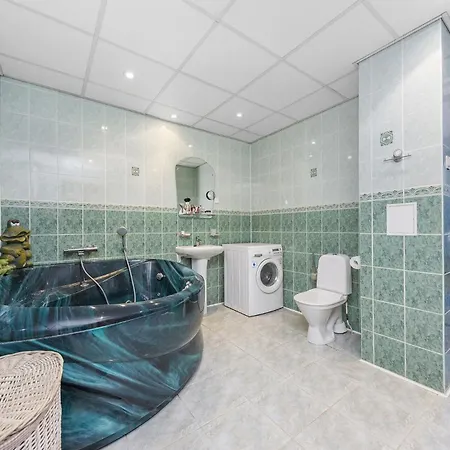 Elegance In The Heart Of - 150 M2 Luxurious With 4 Large Bedrooms! Apartment Tallinn